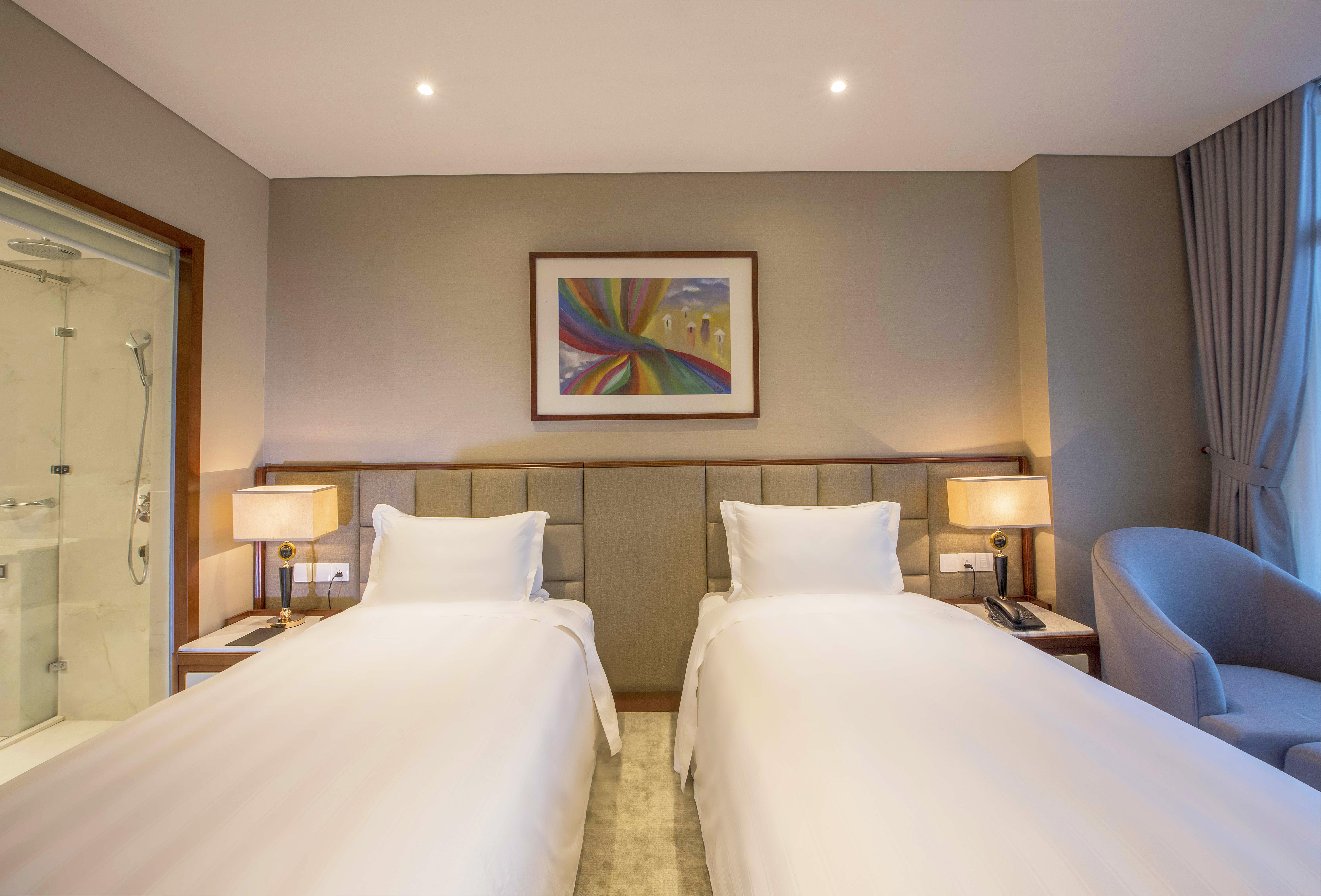 Wyndham Garden Hanoi Bagian luar foto