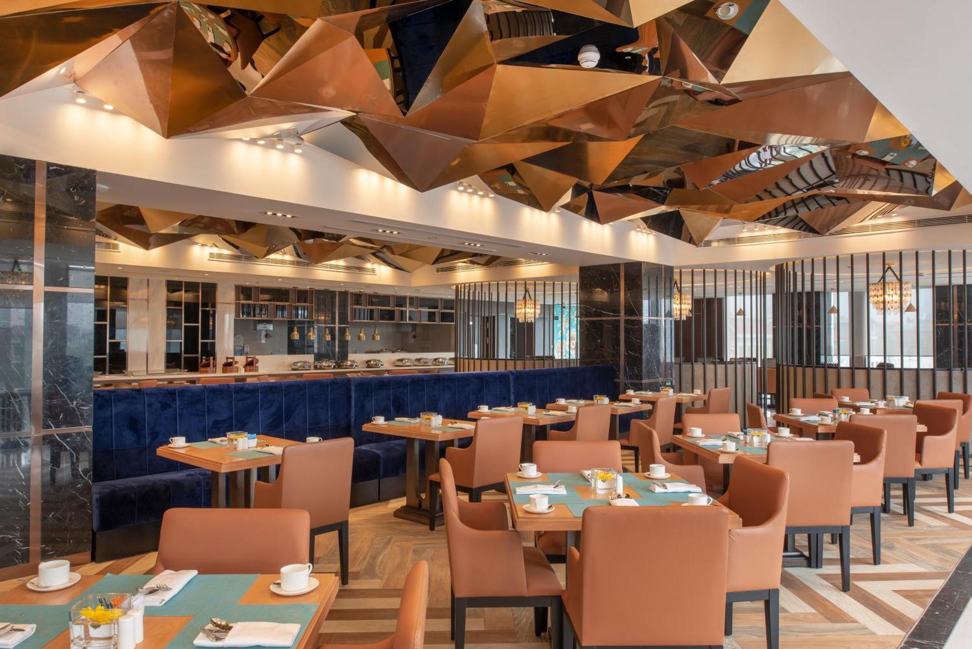 Wyndham Garden Hanoi Bagian luar foto
